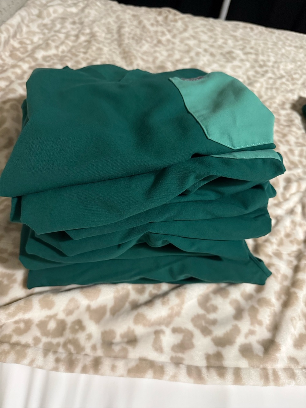 Figs *BUNDLE OF 9* Women's Scrub Top in Green